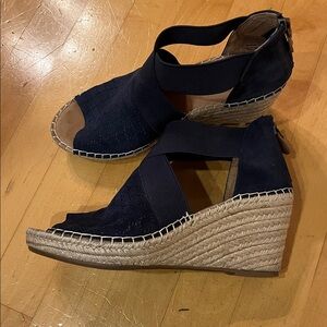 Gentle Souls Coleen Cross Elastic Espadrille Shoe Women 7 B dark blue suede/NWOT